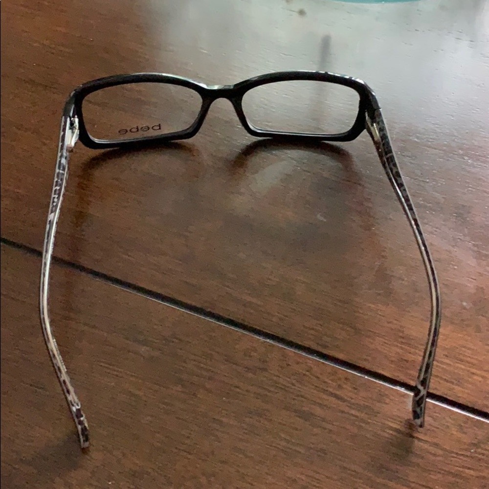 Frames - Picture 2 of 3